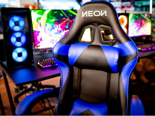 Stigle su NEON BATTLE STATION II gaming stolice!